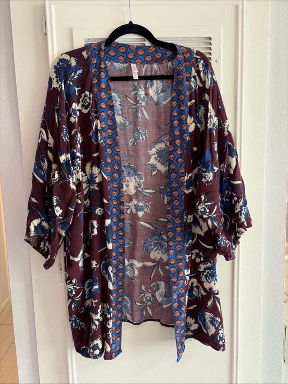 Xhiliration M / L Floral Kimono Cardigan in Burgundy and Blue Open Coverup Shawl